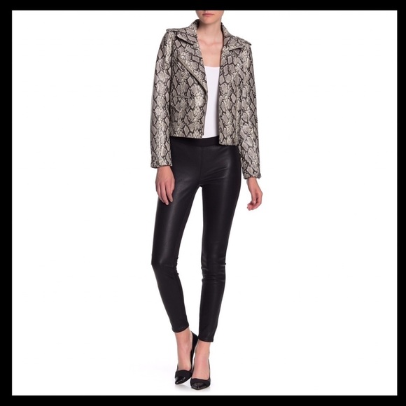 Blank NYC Faux Leather Pull-on Leggings - Picture 4 of 7